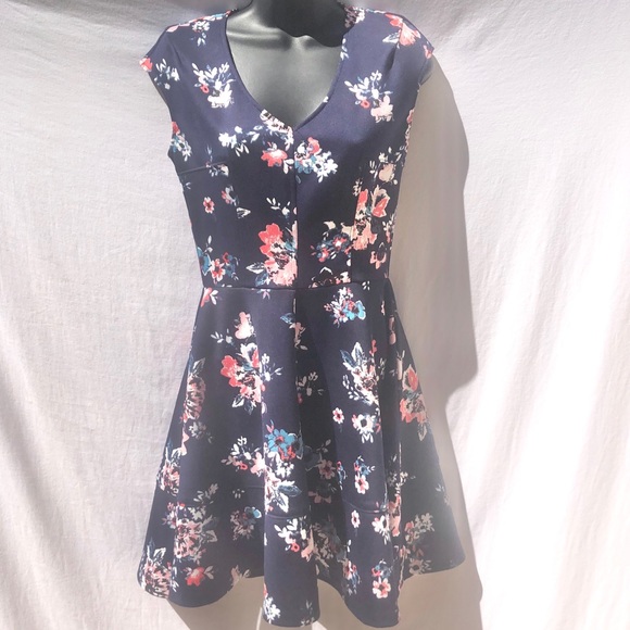 SAKS FIFTH AVENUE SKATER DRESS SLEEVELESS M - Picture 8 of 14